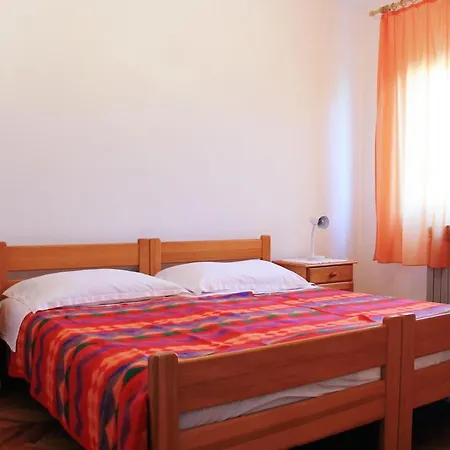 Apartment By The Sea Businci, Ciovo - 6012 *